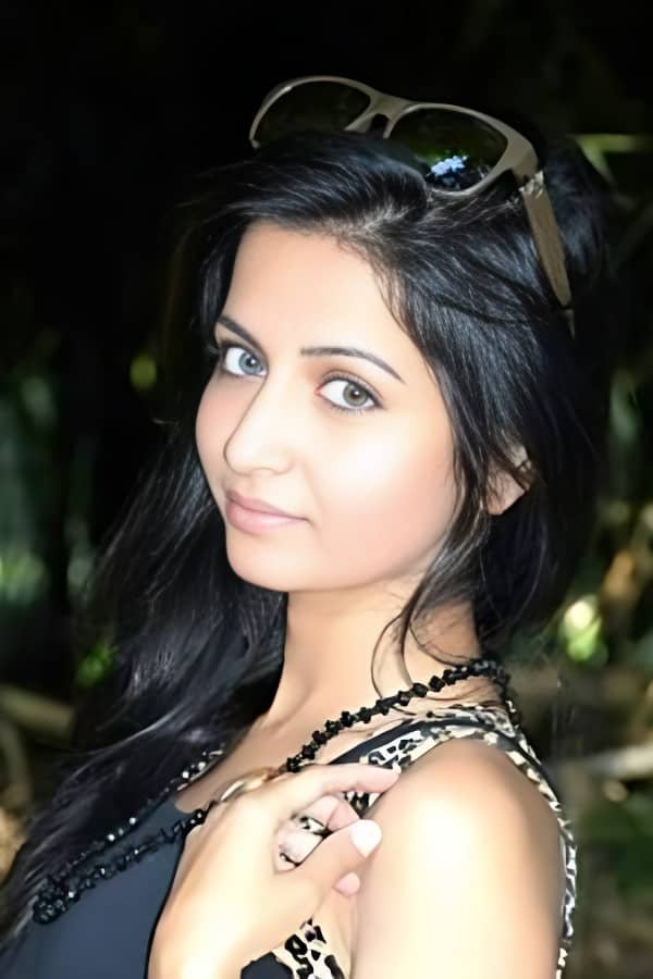 Greater Noida Call Girl